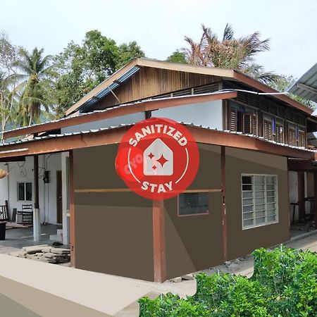 Oyo 90176 D'Cruz Sunrise Villa Pantai Cenang  Dış mekan fotoğraf