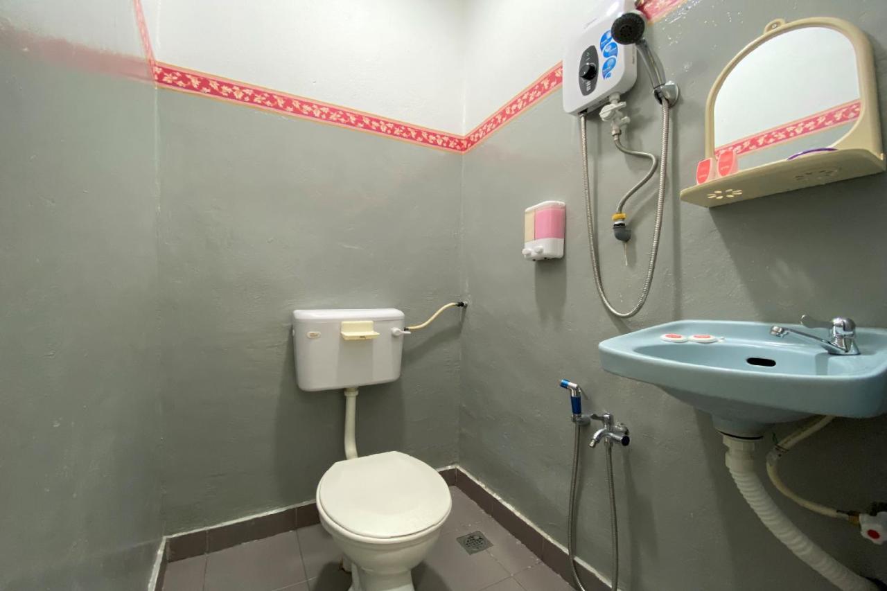 Oyo 90176 D'Cruz Sunrise Villa Pantai Cenang  Dış mekan fotoğraf